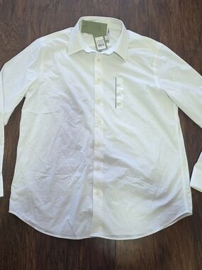 Goodfellow Men's Long-Sleeve Collared Button-Down Shirt, Stretch, Size L, White.